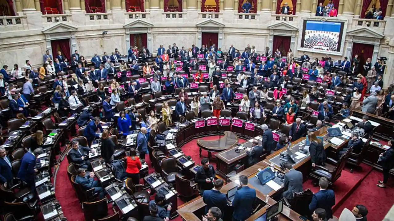 Modificar la Ley de Hidrocarburos para poder financiar políticas de transición energética; ese es el nuevo pedido del oficialismo en el Congreso Nacional