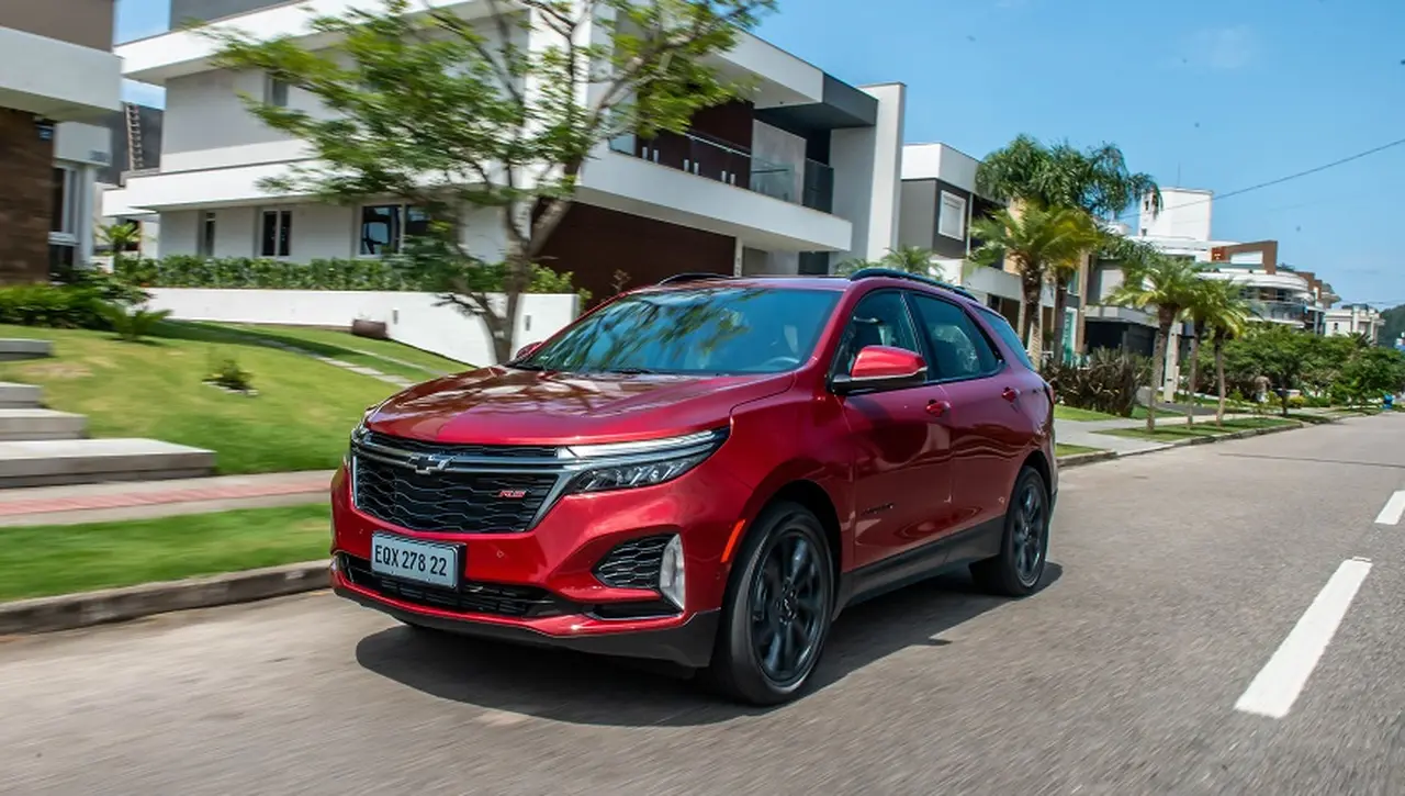 Chevrolet Equinox ofrece una versión entrada de gama al precio del Tracker full.