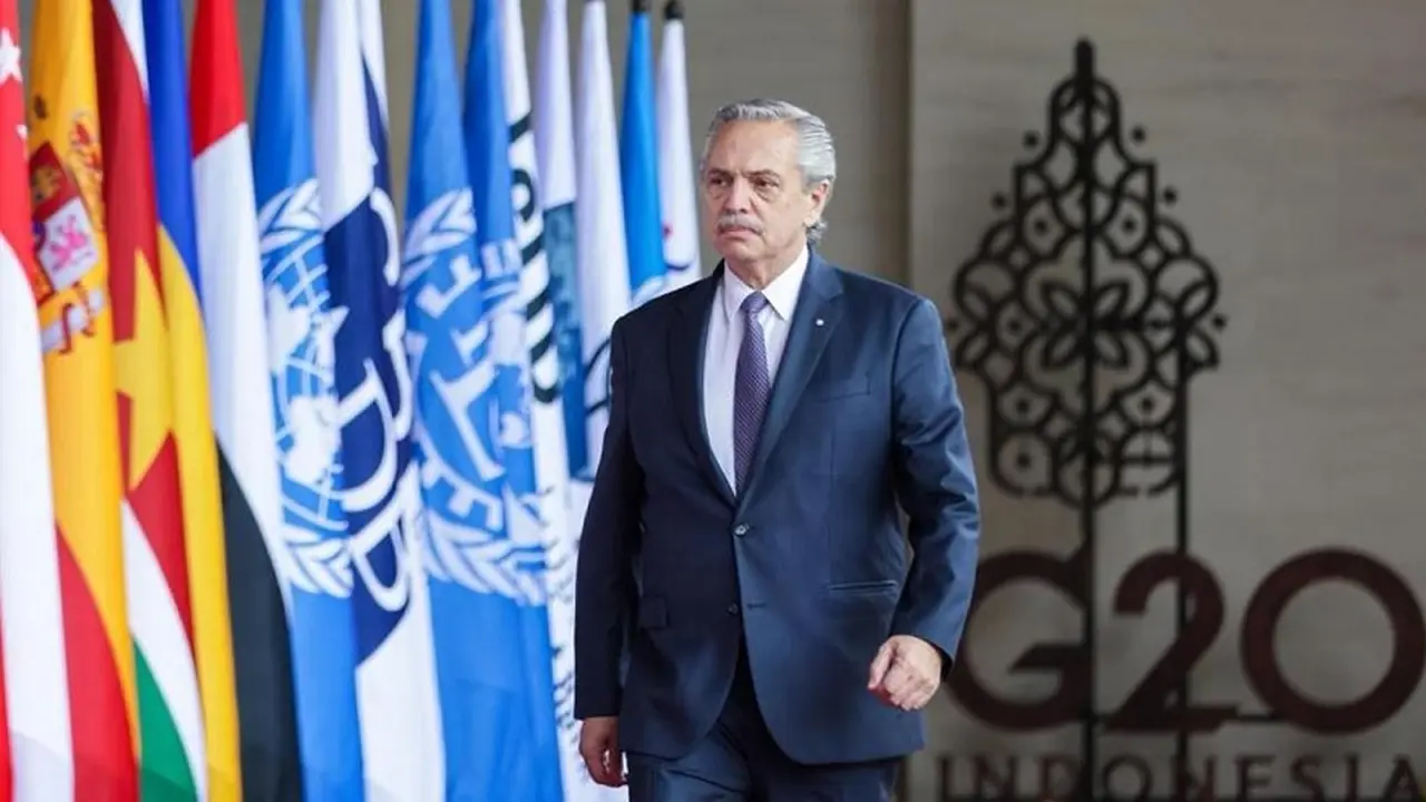 Alberto Fernández dijo que acataría el fallo de la Corte, aunque haría el pago de fondos con bonos.