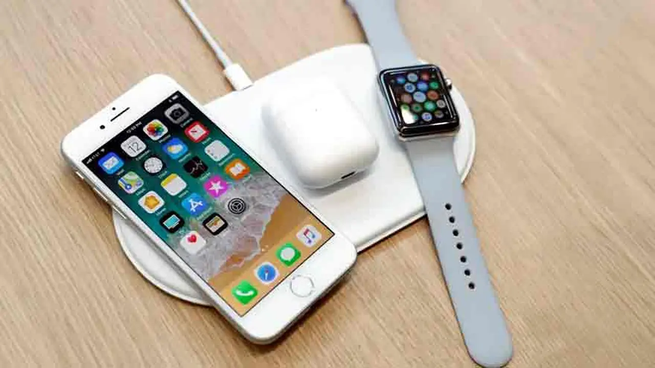 Apple prometía que AirPower cargaría en forma simultánea hasta 3 equipos.