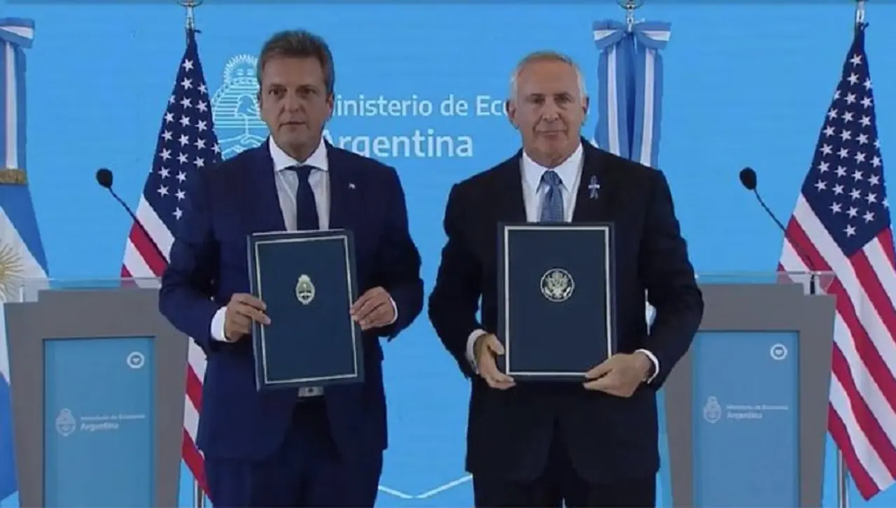 Las 10 claves del acuerdo con Estados Unidos para detectar dólares no declarados de argentinos