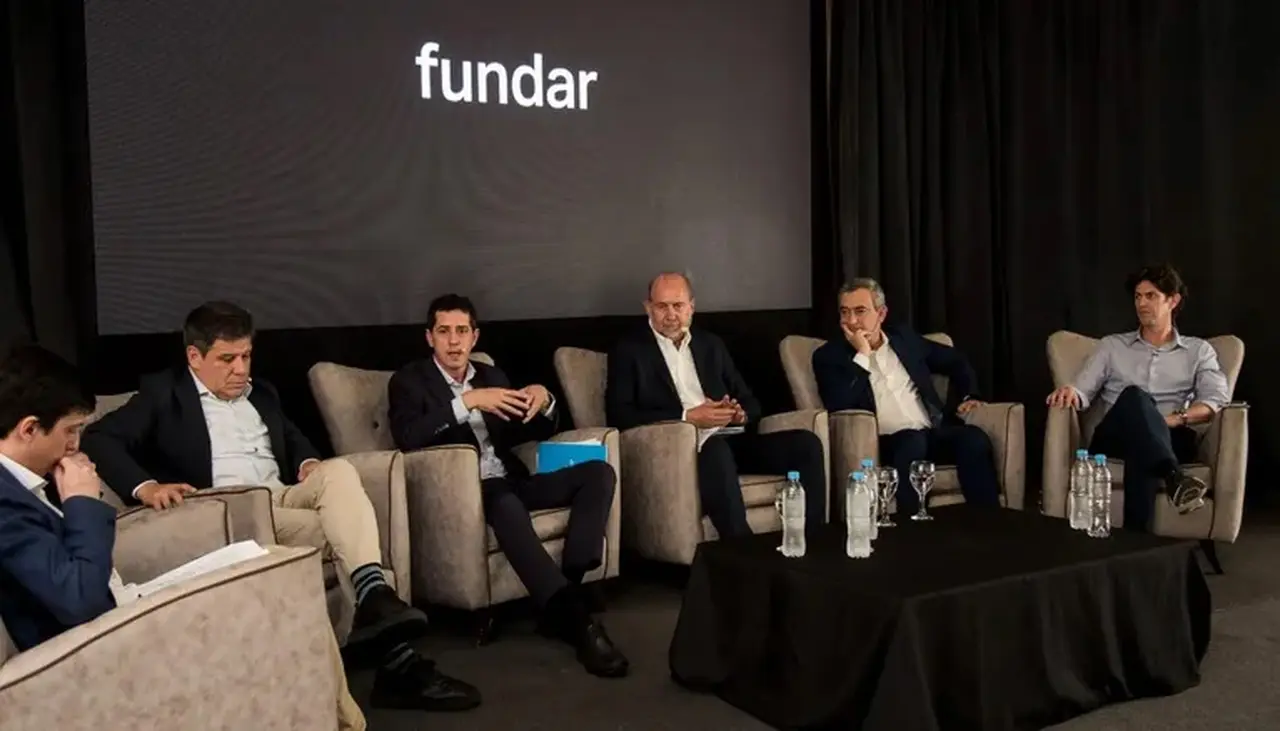  el evento que organizó la Fundación Fundar sobre biotecnología  reunió a  cinco protagonistas del oficialismo y de la oposición a nivel nacional, entre ellos Manes y De Pedro
