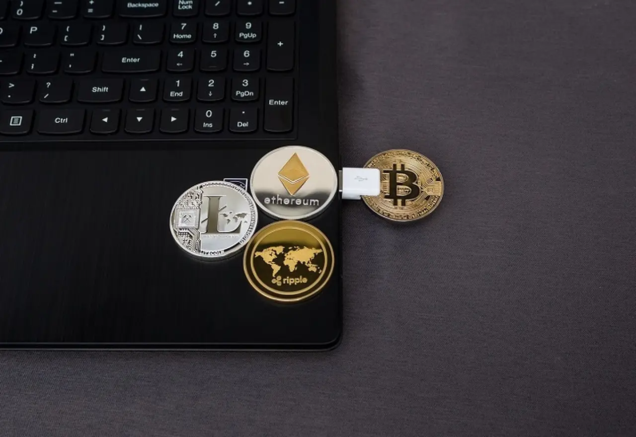 Criptomonedas también en colegios argentinos