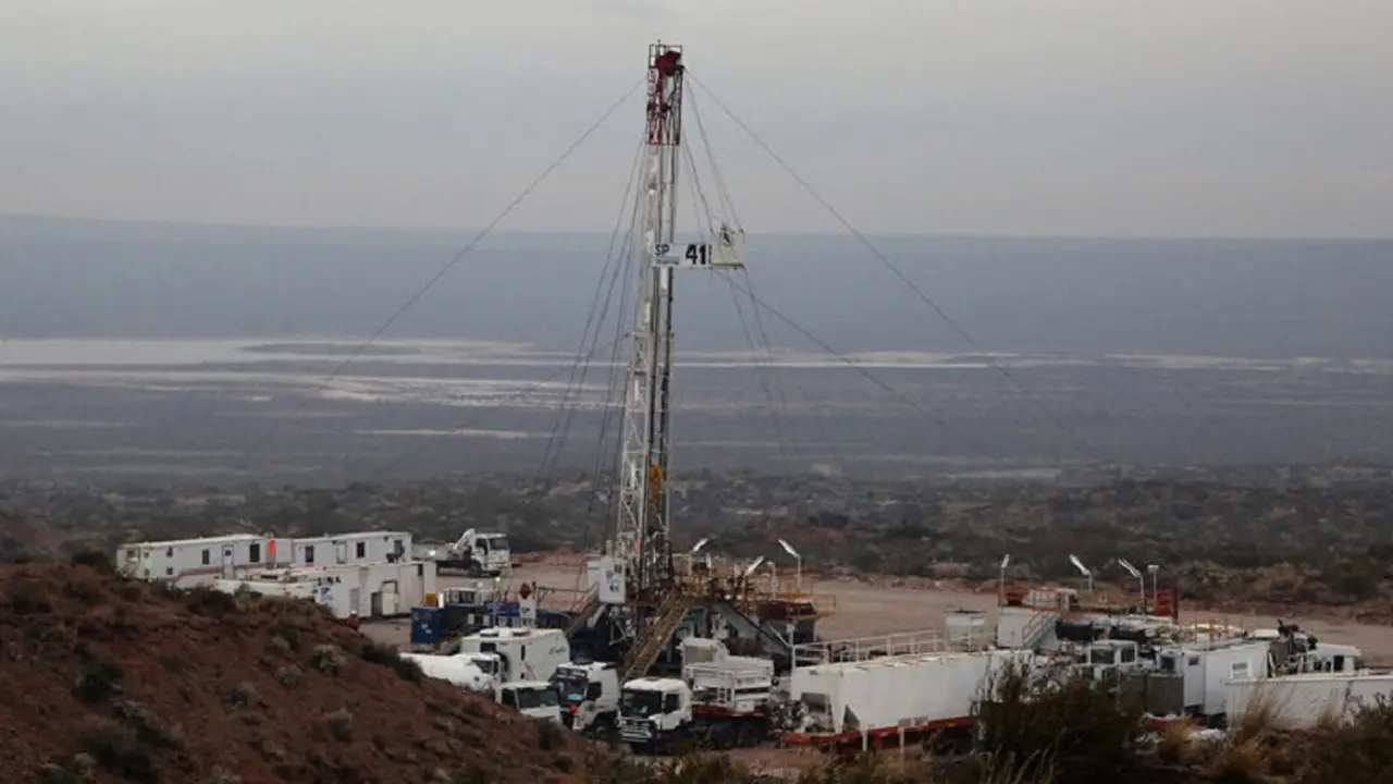Vaca Muerta cerró el año 2022 con récord en exportaciones de crudo.