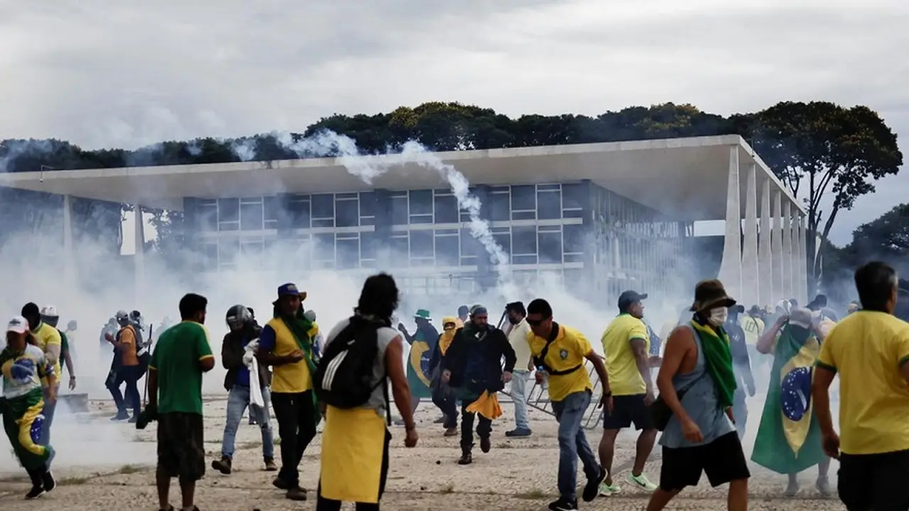 Tras la insurrección del domingo en Brasilia, Lula trata de mostrar un sólido respaldo internacional