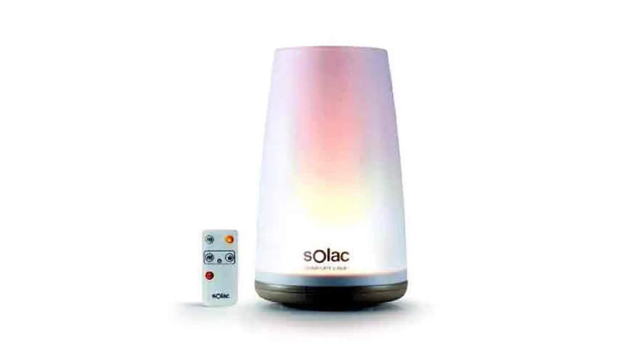 Los humidificadores de vapor caliente calientan el agua usando un elemento eléctrico antes de liberar el agua en la habitación como vapor. 