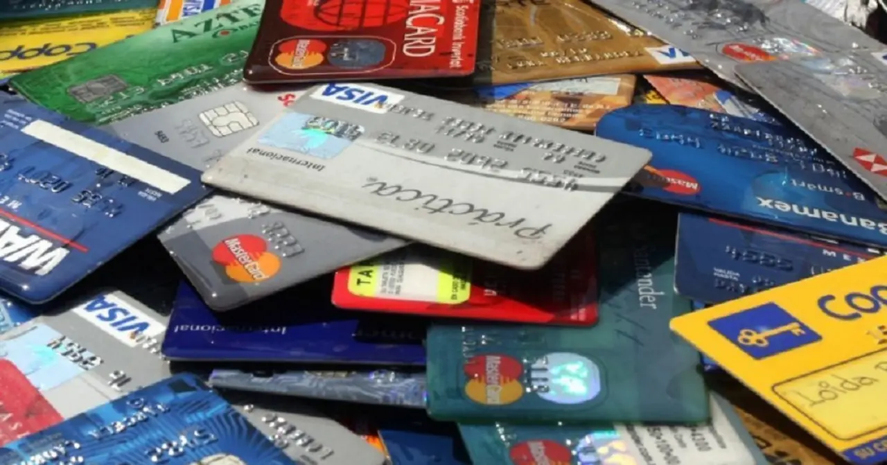 Qué requisitos hay que cumplir para sacar una tarjeta de crédito