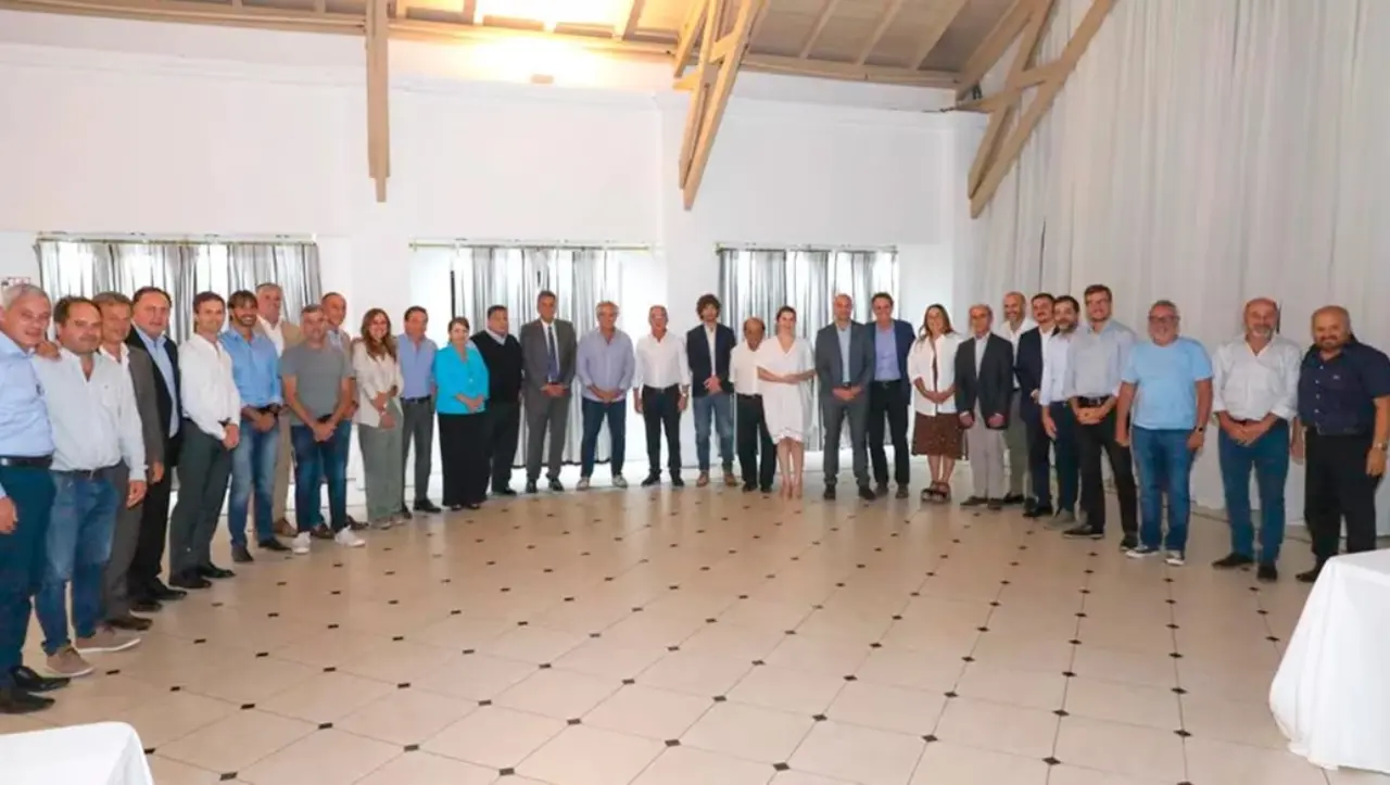 Alberto Fernández recibió a intendentes anoche en Olivos
