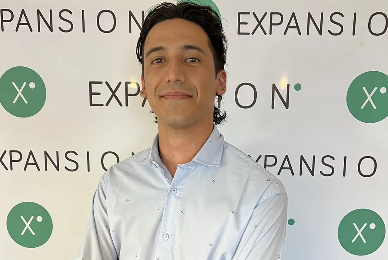 Maximiliano Silva, analista Semisenior de Outsourcing de Expansion Argentina