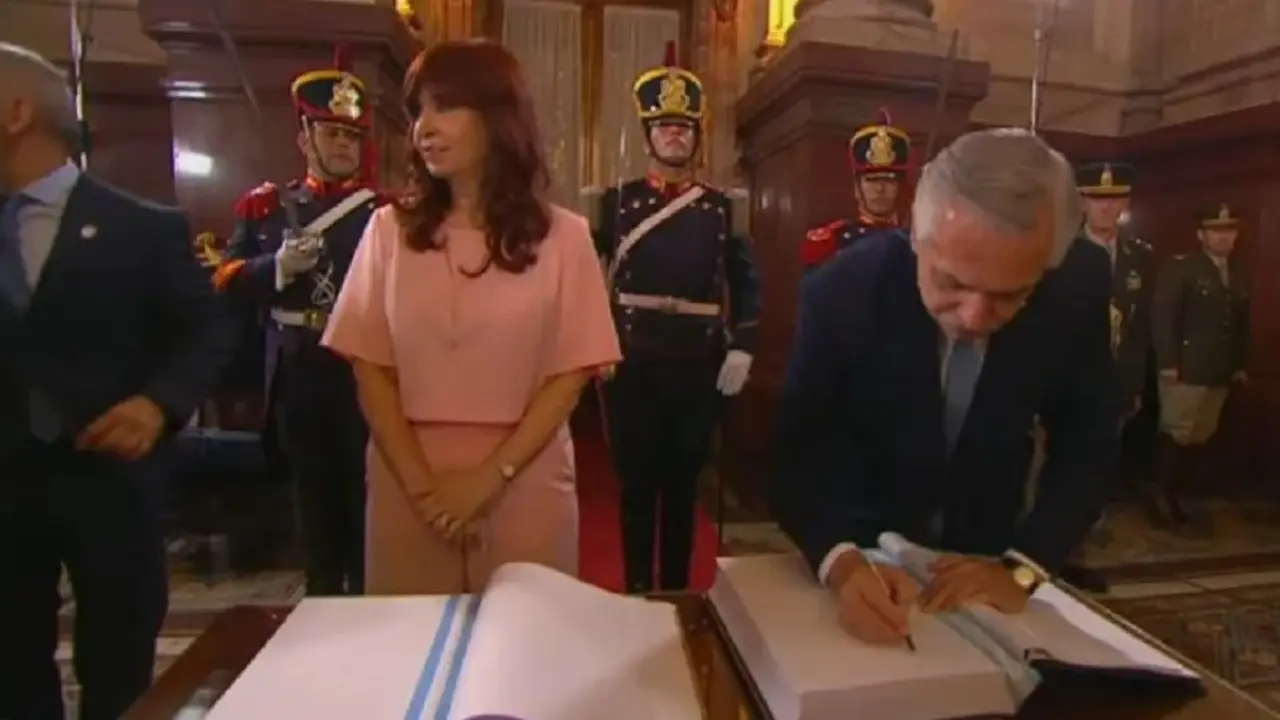 Las reacciones de Cristina Kirchner ante el discurso del Presidente, un tema de seguimiento periodístico y del análisis político