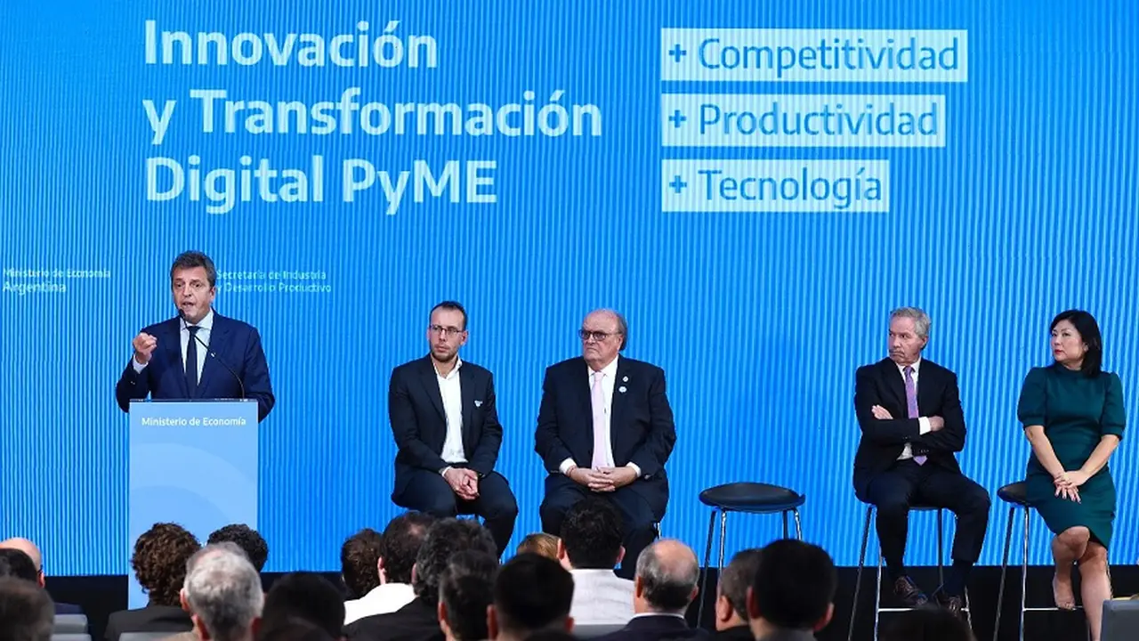 Massa presentó una nueva línea de financiamiento para pymes.