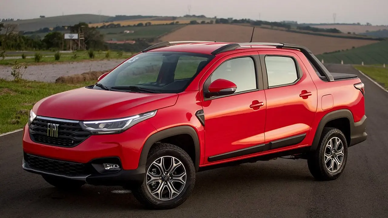 La Fiat Strada es más moderna.