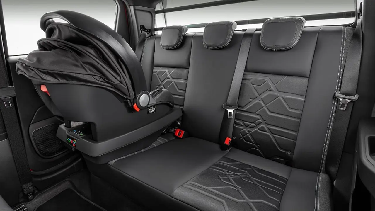La calidad interior es mejor en Fiat.
