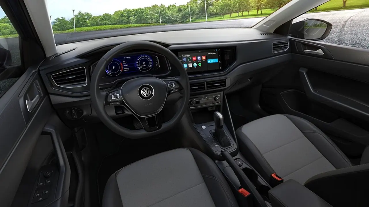 Pulgar para arriba para la terminación interior del VW Polo.