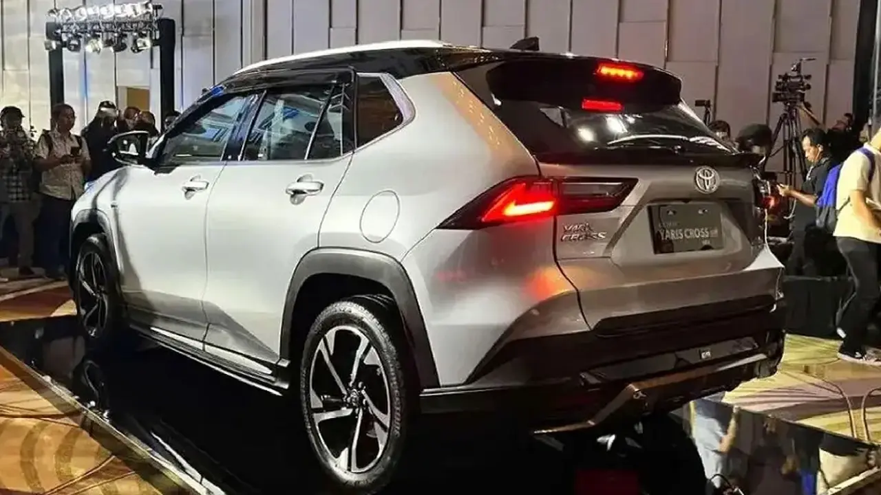 Algunas terminaciones del Yaris Cross se asemejan al RAV4.