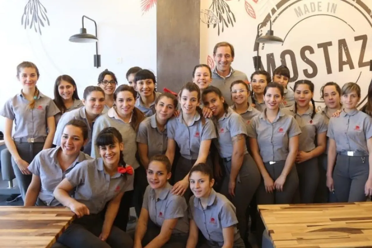 Los empleados de Mostaza