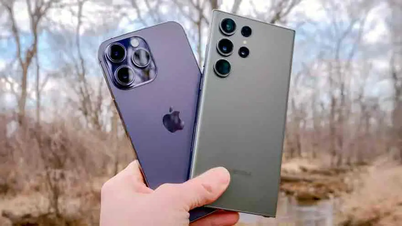Podés crear un archivo VCF, transferirlo al iPhone y luego abrirlo para obtener todos tus datos de contacto. 