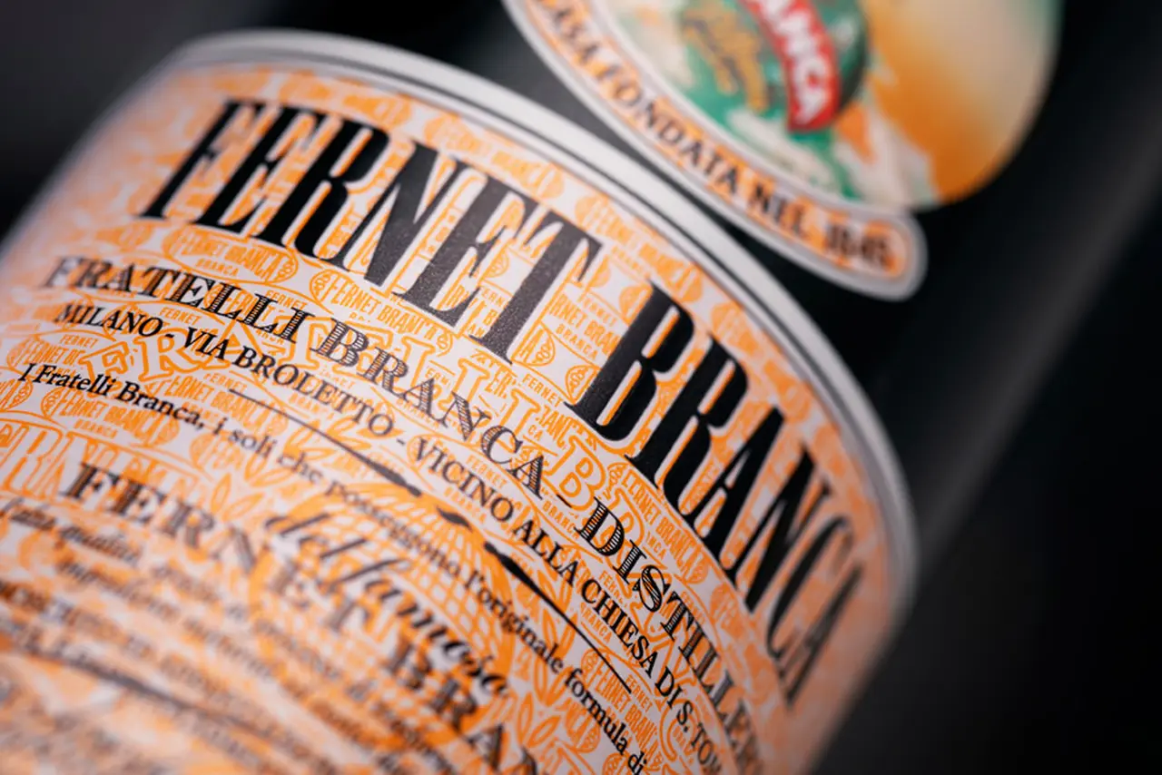 Solo el Conde Nicollò Branca y unos pocos más, entre ellos un argentino, conocen la fórmula secreta del Fernet