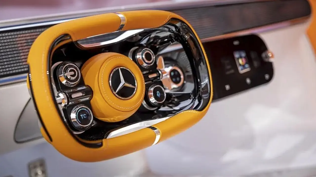 El interior del concept mantiene los colores del exterior.