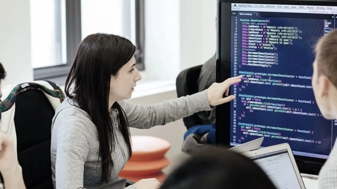 Google ofrece varios cursos gratis de inteligencia artificial con amplia salida laboral en el exterior.