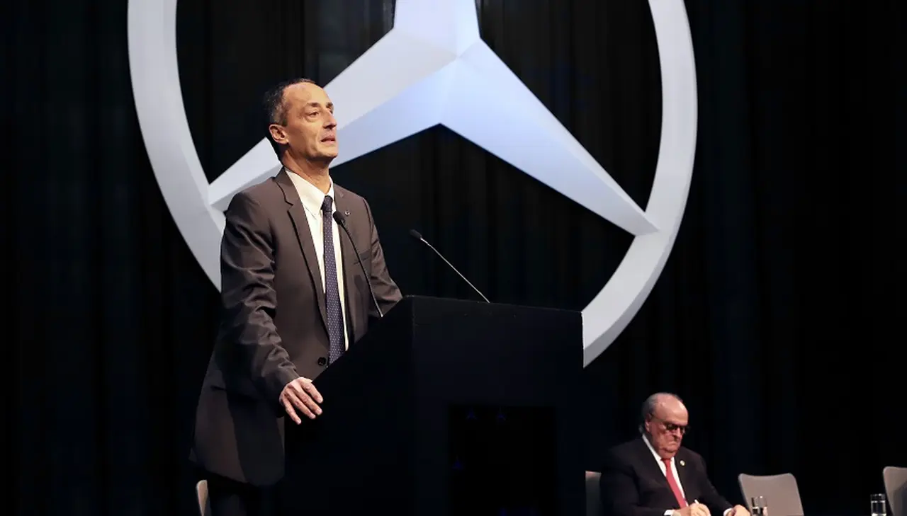 Raúl Barcecat, presidente de Mercedes Benz Camiones y Buses, durante la inauguración del nuevo predio. 