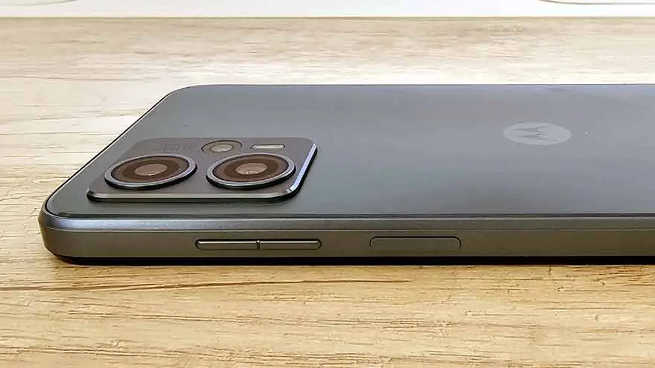 Motorola Moto G23.