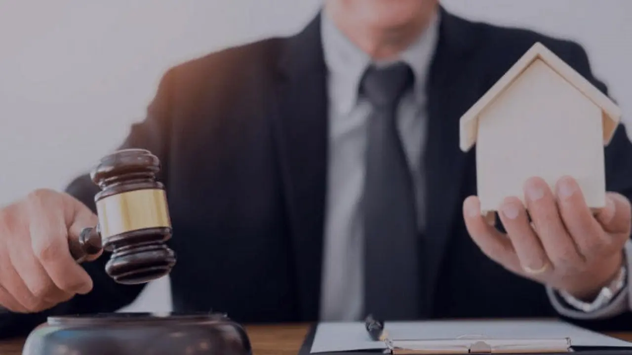 Dónde estudiar para Martillero Público en 2023 y cuántos años dura la carrera