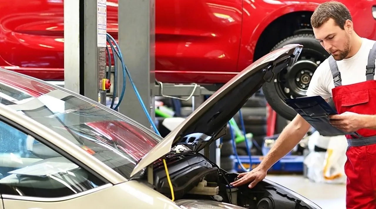 ¿Qué pasa si pongo una batería más grande a mi auto?