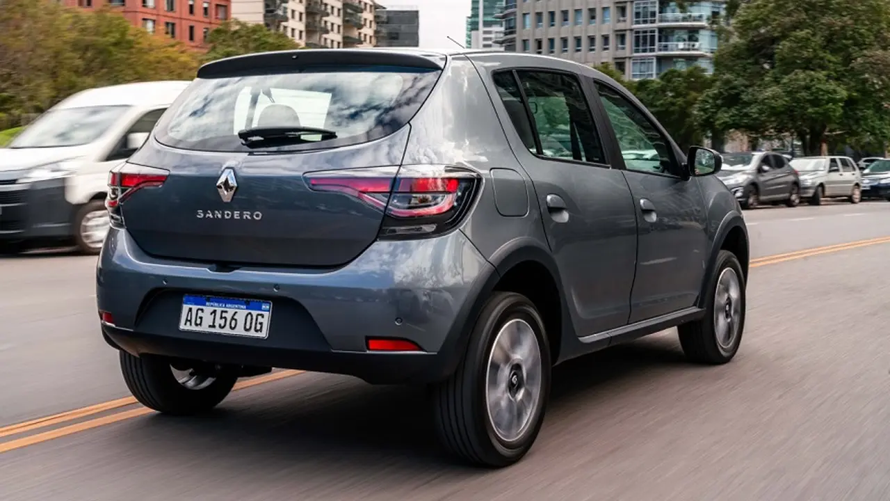 El Sandero tiene un motor 1.6 L de 116 CV.