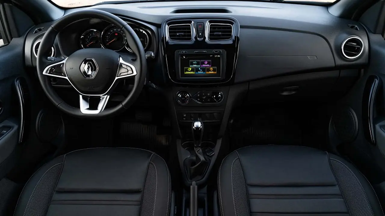 El Sandero también cuenta con un buen espacio interior.