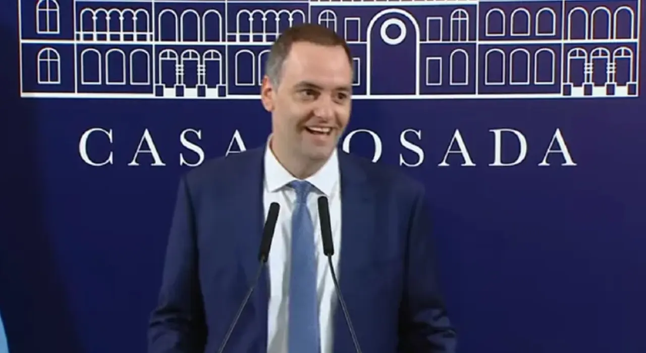 Adorni, quien remarcó que la central obrera se mantuvo inactiva durante los cuatro años de Alberto Fernández
