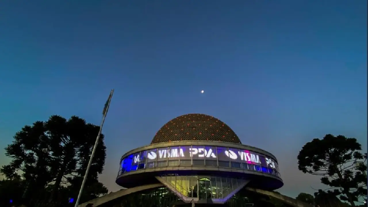 El evento fue en el Planetario y asistieron250 personas