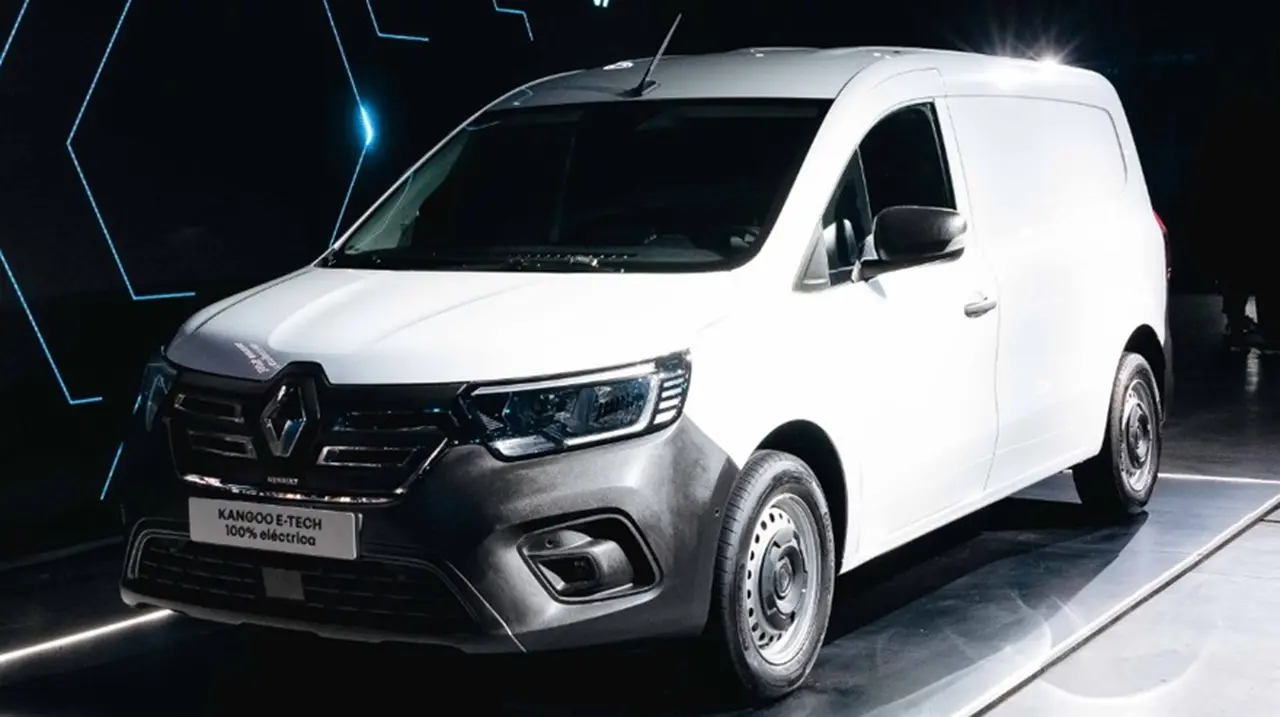 El Renault E-Tech tiene más autonomía.