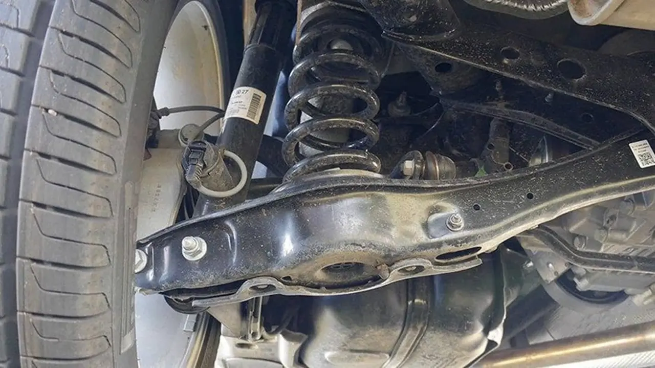 El estado de los amortiguadores es muy importante para la seguridad del auto.