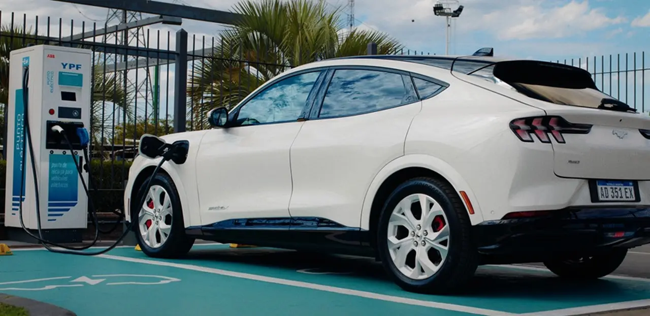 YPF avanza con la movilidad eléctrica: ya se puede acceder a la membresía YPF PUNTO ELECTRICO