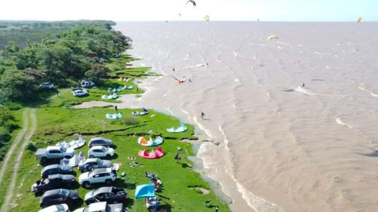  cuenta con playas de arena fina y dorada.