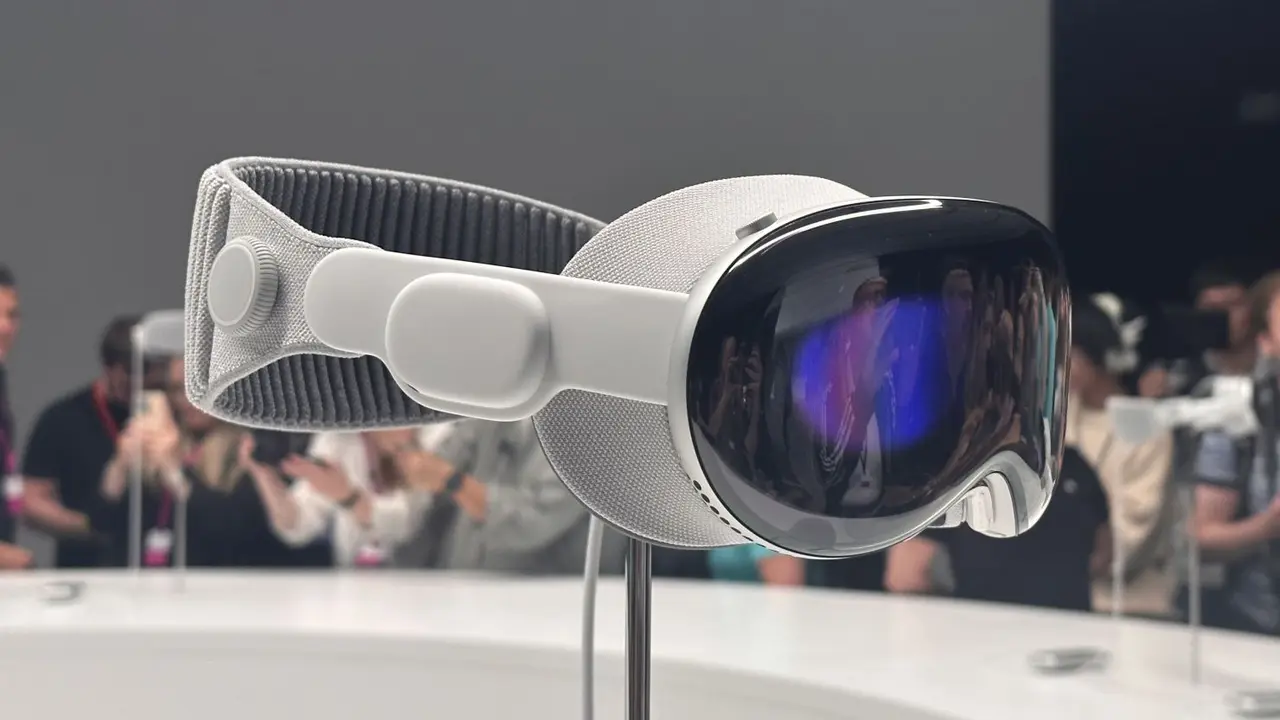 Apple Vision Pro: alertan por riesgos laborales, fatiga visual y vigilancia biométrica en el trabajo