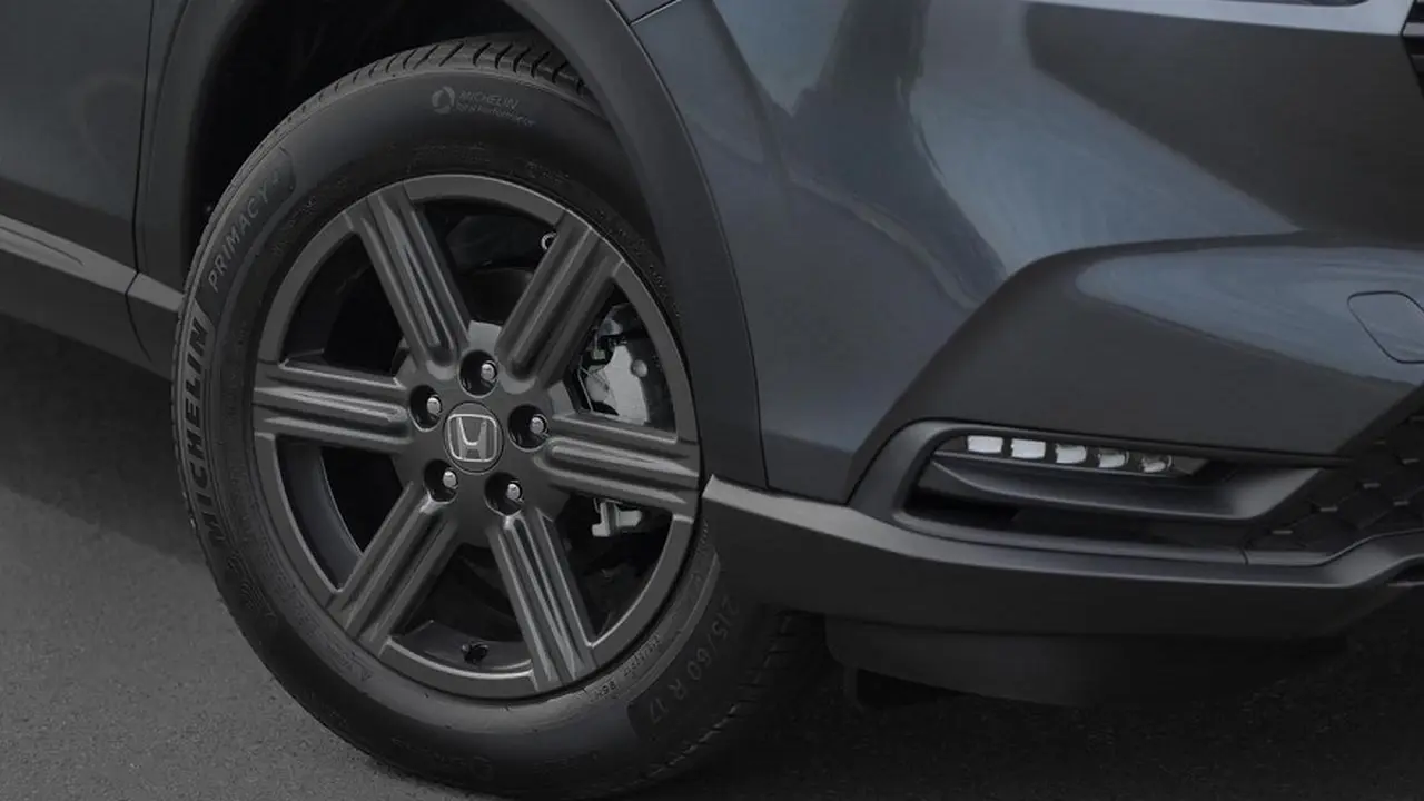 Las llantas del HR-V son de nuevo diseño.