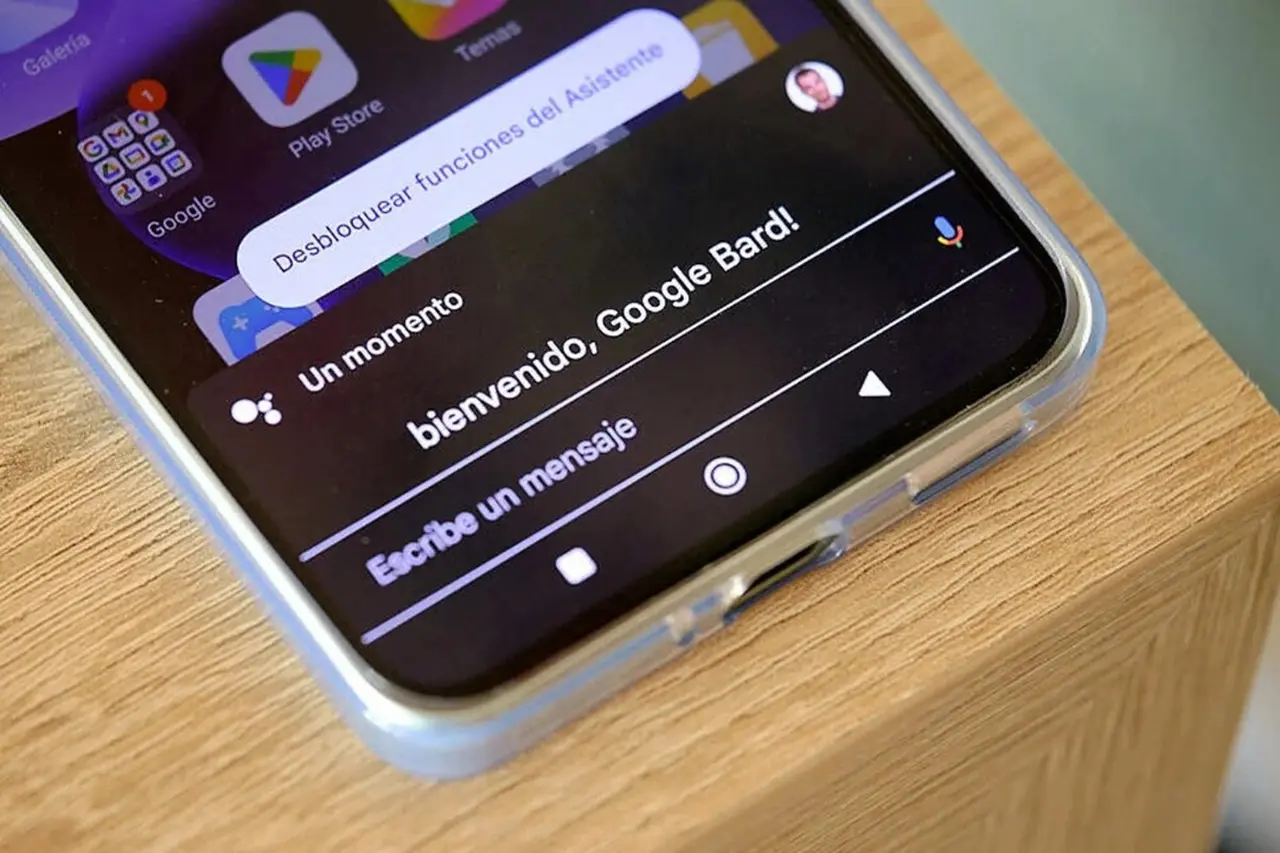 Aparte del cambio de nombre de Bard a Gemini, se filtra que Google trabaja en una app para hacer que su IA sea más accesible