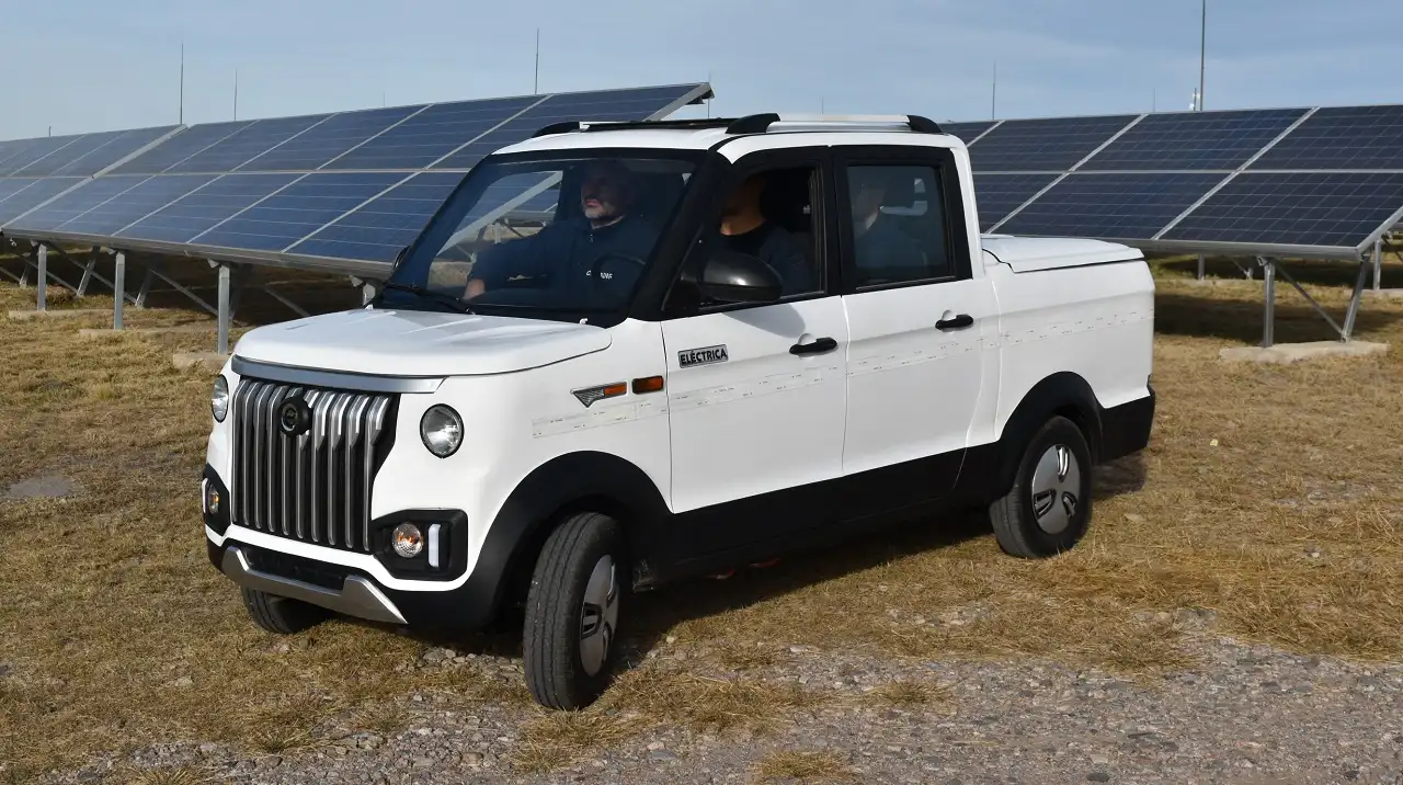 Tita es la camioneta eléctrica más accesible del mercado.