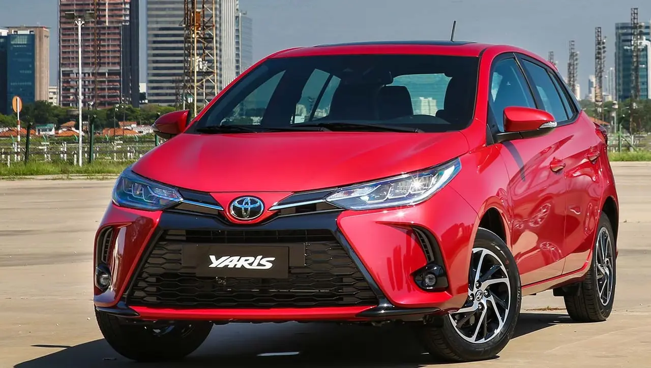 Cuánto sale el Toyota Yaris en noviembre 2025