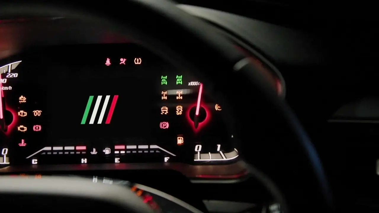 El tablero de Fiat Titano, con el logo de la marca.