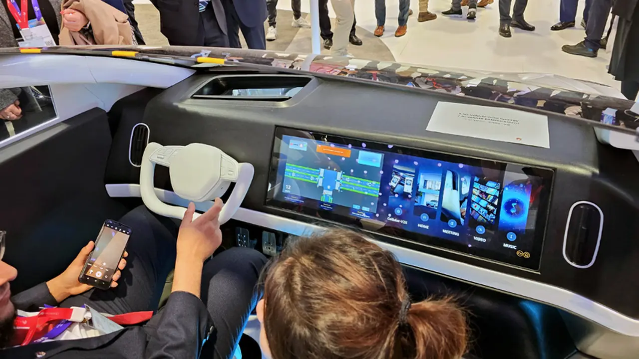 5G aumenta la conectividad de los vehículos.