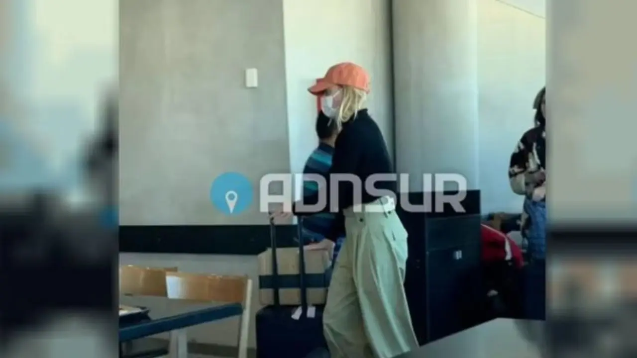 Una de las imágenes que trascendió de la llegada de Margot Robbie en la Patagonia