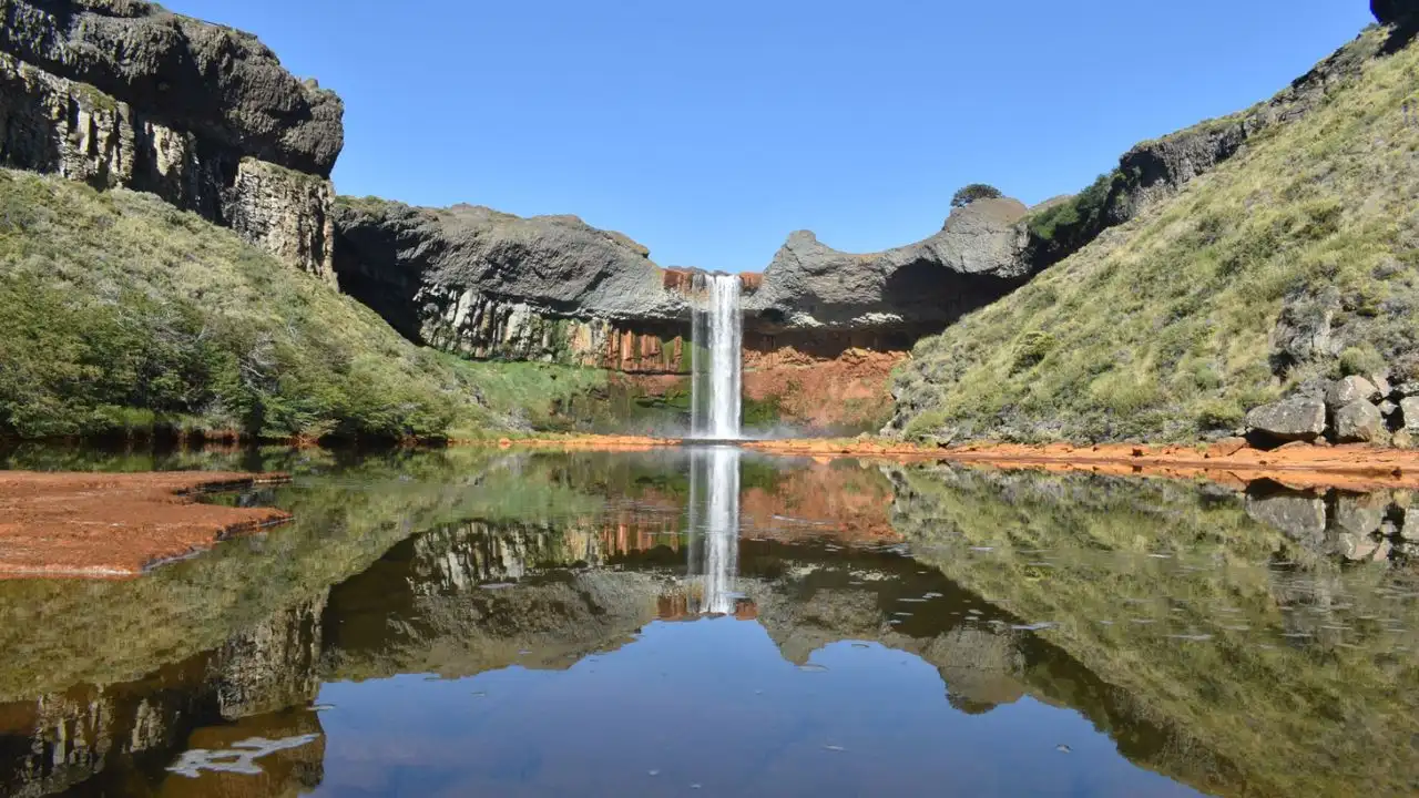 El Salto del agrio es uno de los destinos imperdibles que hay que conocer si se visita Caviahue