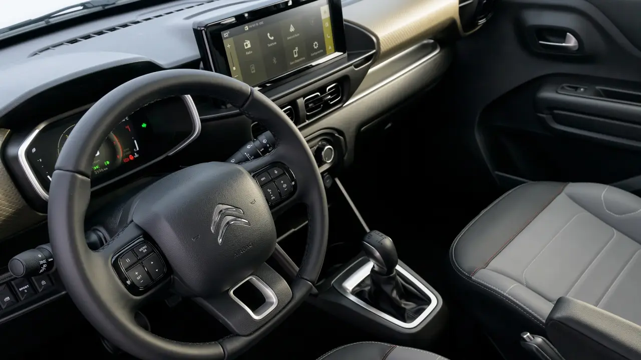 Citroën C3 Aircross, por dentro, con una pantalla de 7 pulgadas.