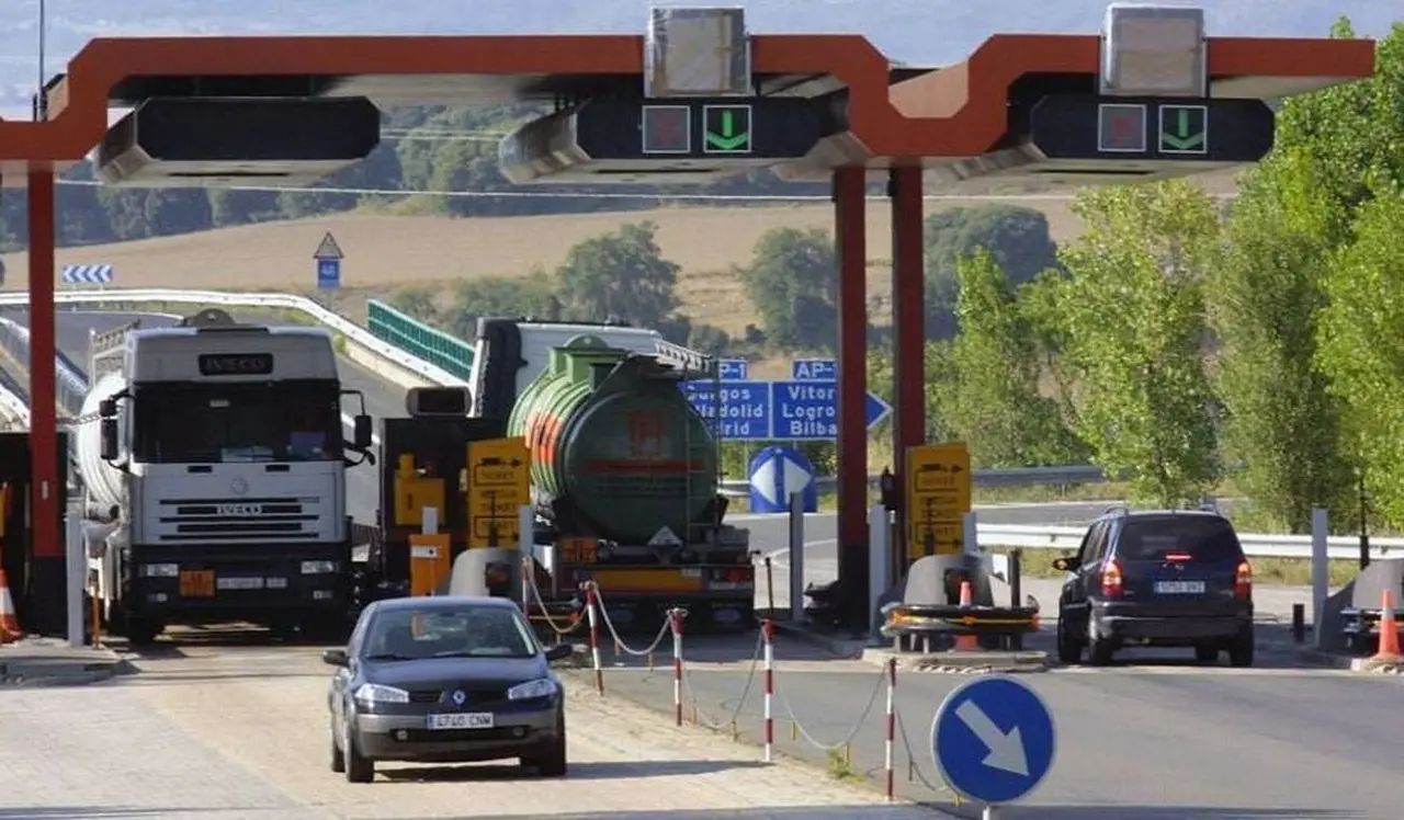 Sturzenegger abre una grieta entre empresarios del transporte de carga