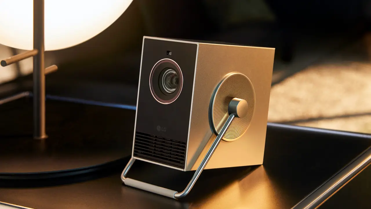CineBeam Q.