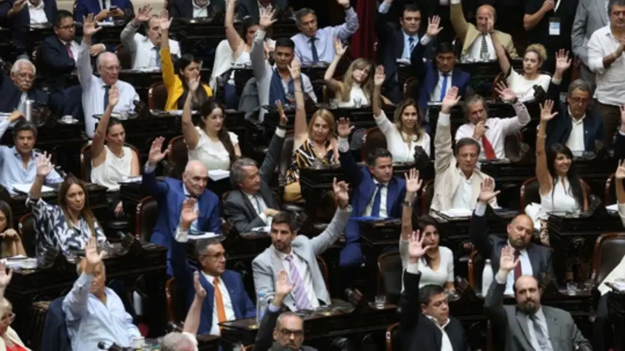 Diputados aceptaría la Ley Bases y el RIGI del Senado, pero restituiría ganancias y mantendría Bienes Personales