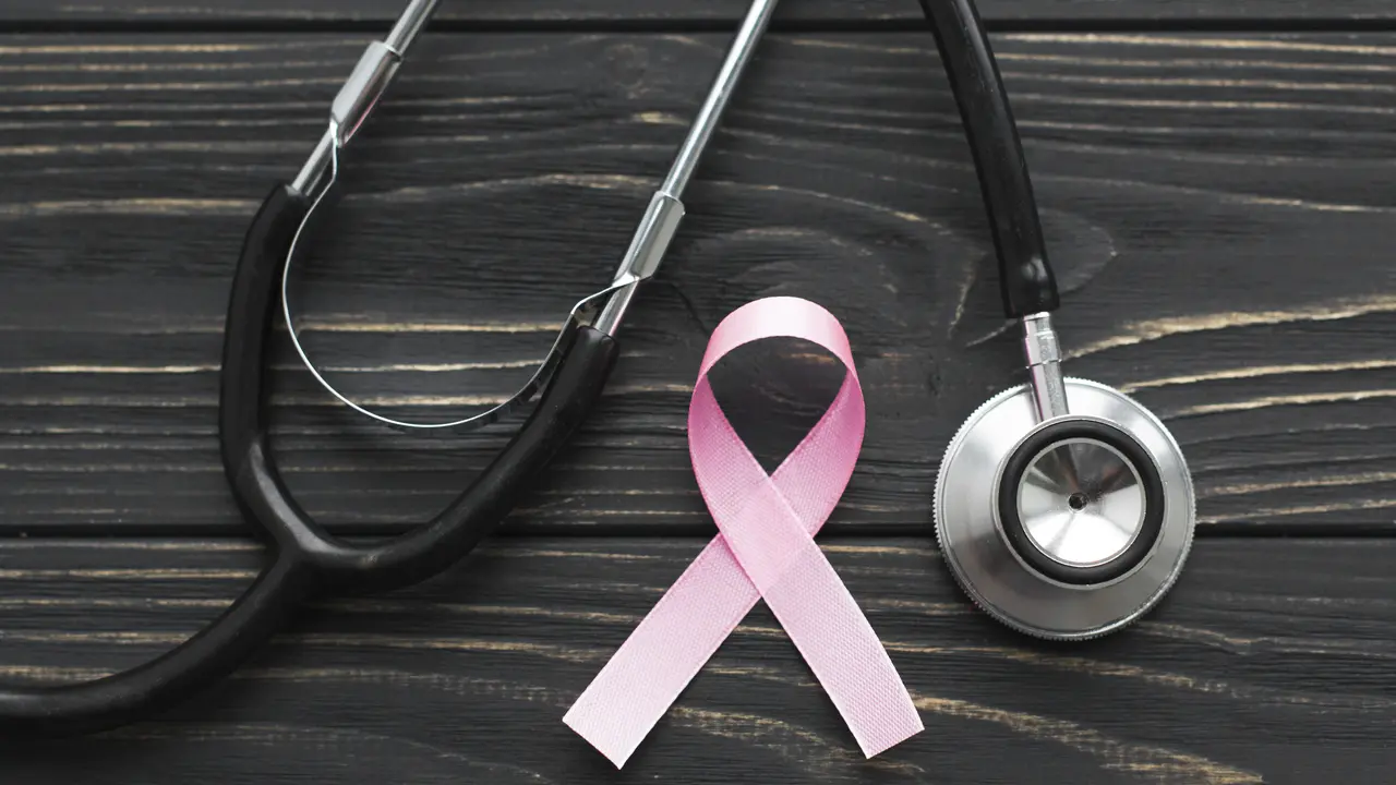 Día Mundial del Cáncer de mama: hay más de 300 medicamentos en investigación